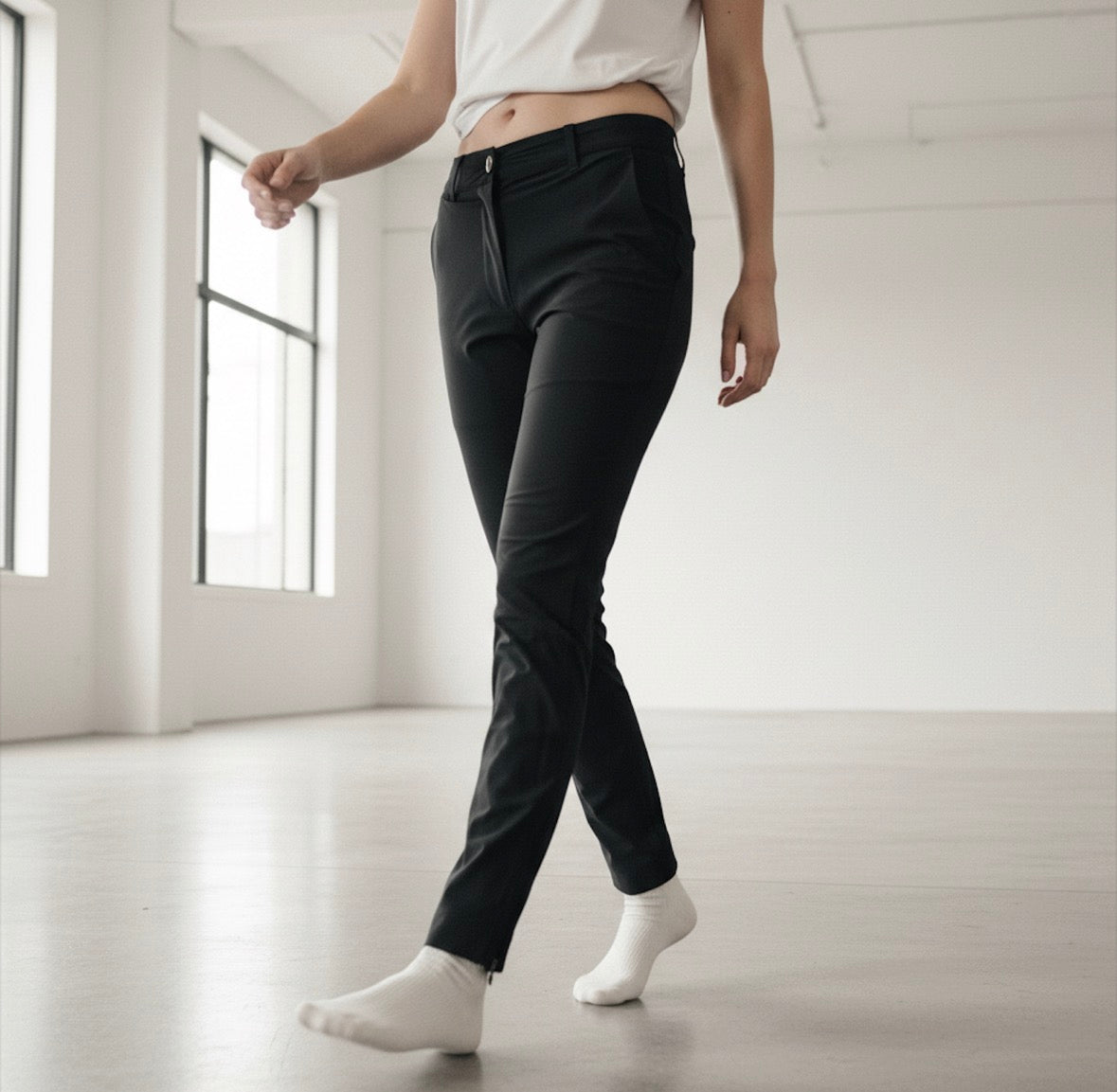 Women's Golf joggers black
